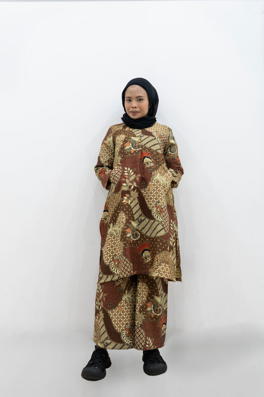 Clearance Ladies Dress / Set