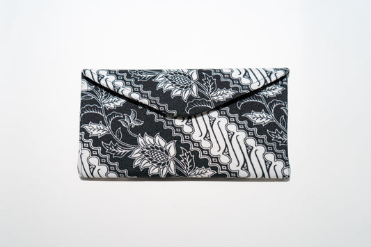 Pouches Batik & Songket
